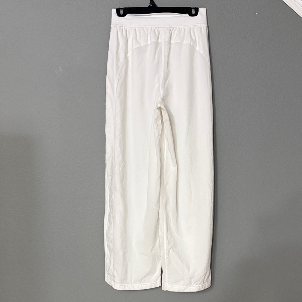 Lululemon Elegant White Wide-Leg Pants Women’s Size 6 - Picture 2 of 6